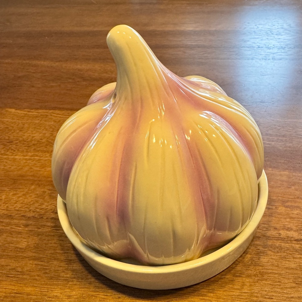 Ceramic Garlic Keeper